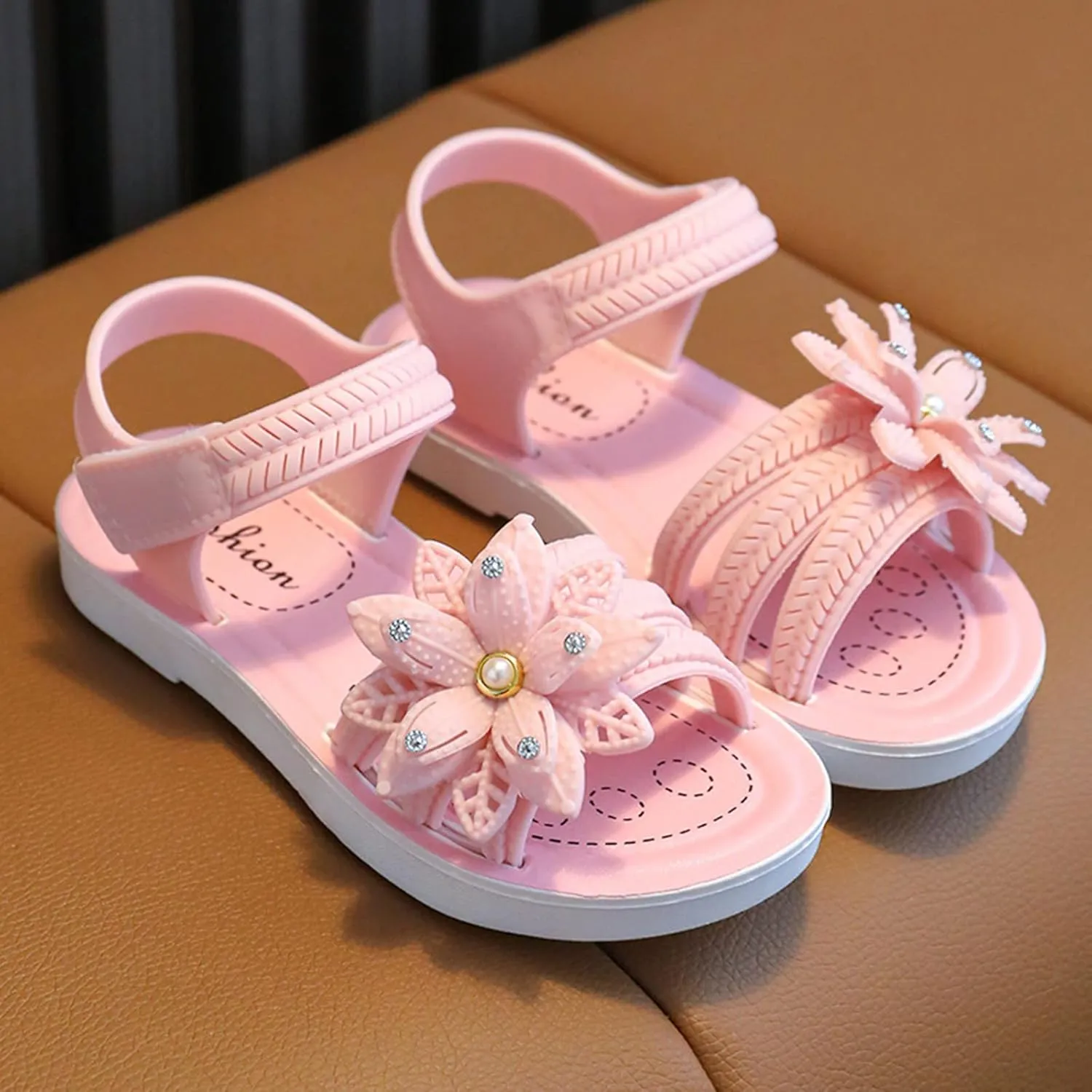Baby Cute Foot Warmer Children Shoes Girls Bow Sandals Summer Soft Sole Non Slip Comfortable Fashion Princess
