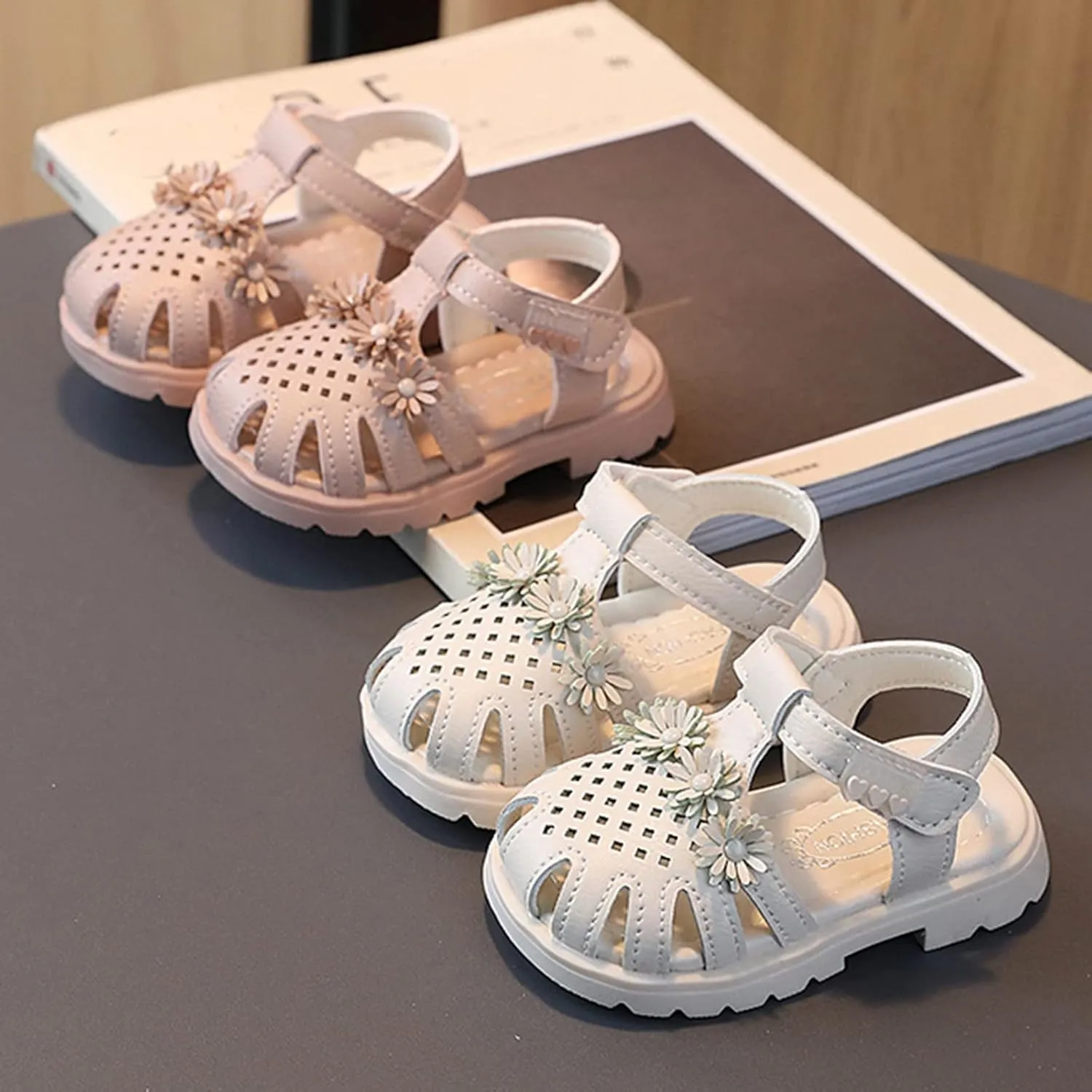 Baby Flat Sole Foot Warmer Baby Sandals Fashion Flat Soft Walking Shoes Soft Bottom Baby Walking Sandals for 0 to