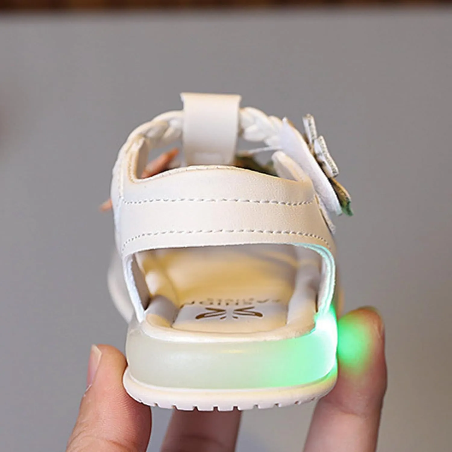 Baby Girls Light Up Sandals Infant Flower Closed Toe Soft Sole Princess Dress Flats Toddler First Walkers Crib Dress Shoes