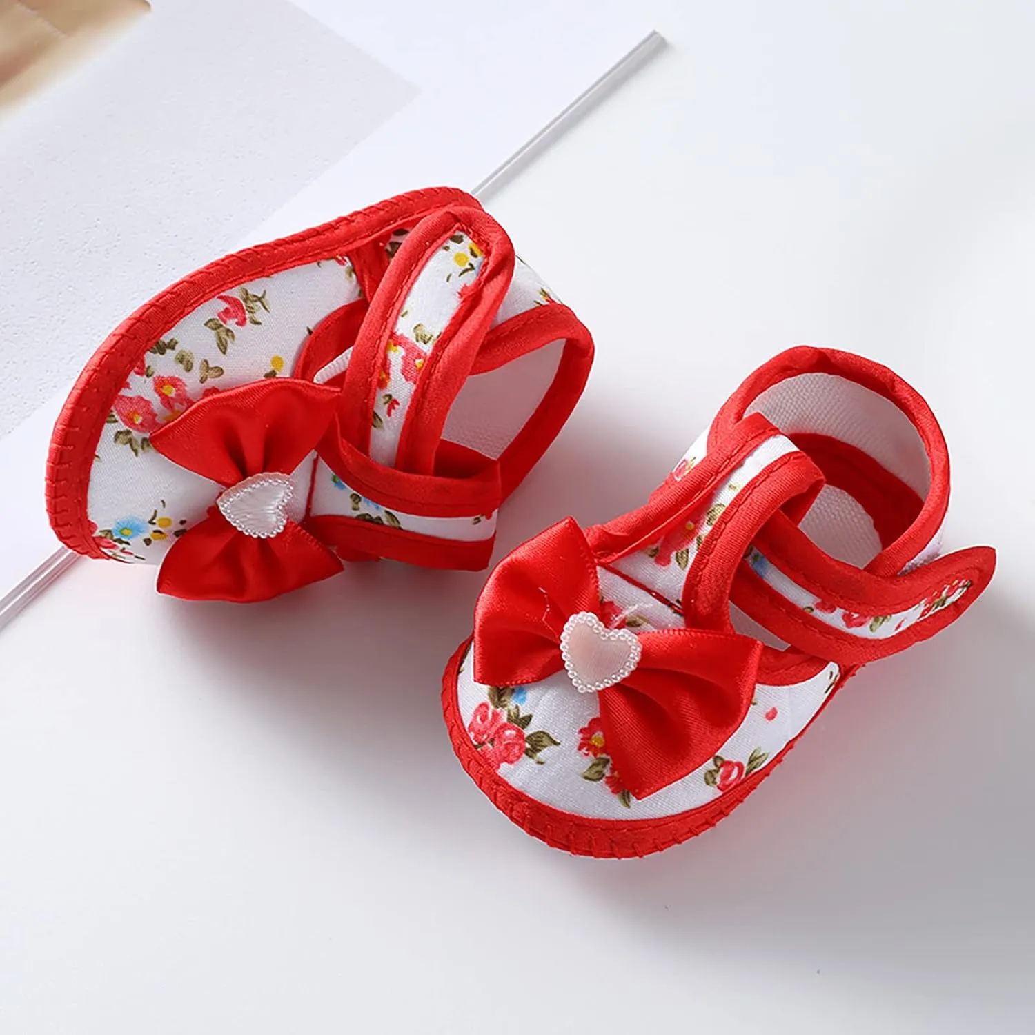 Baby Girls Soft Toddler Shoes Infant Toddler Walkers Shoes Bow Decoration Princess Shoes Sandals Flat Toddler Flip Flops