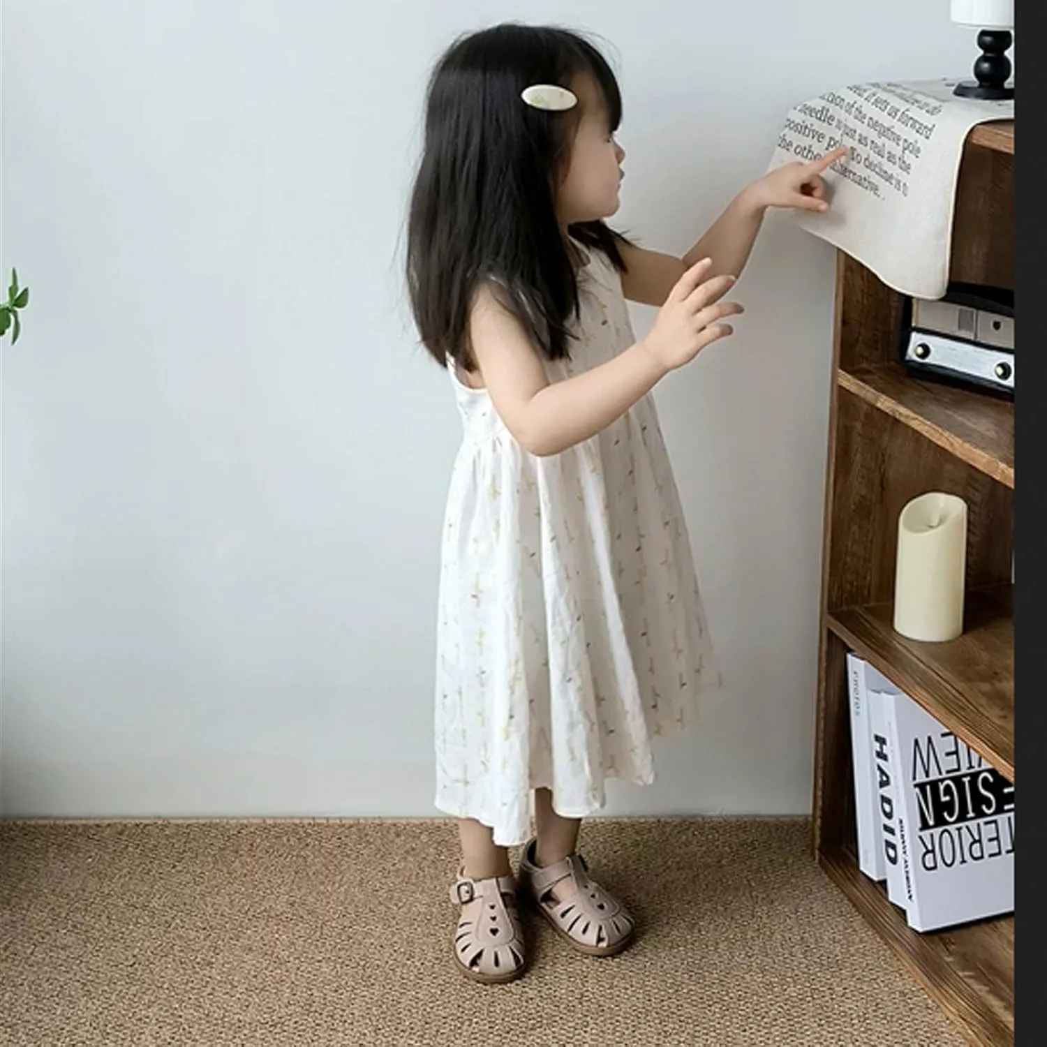Little Girls T-Strap Hook&Loop Clsoed-Toe Dress Heart Summer School Sandals