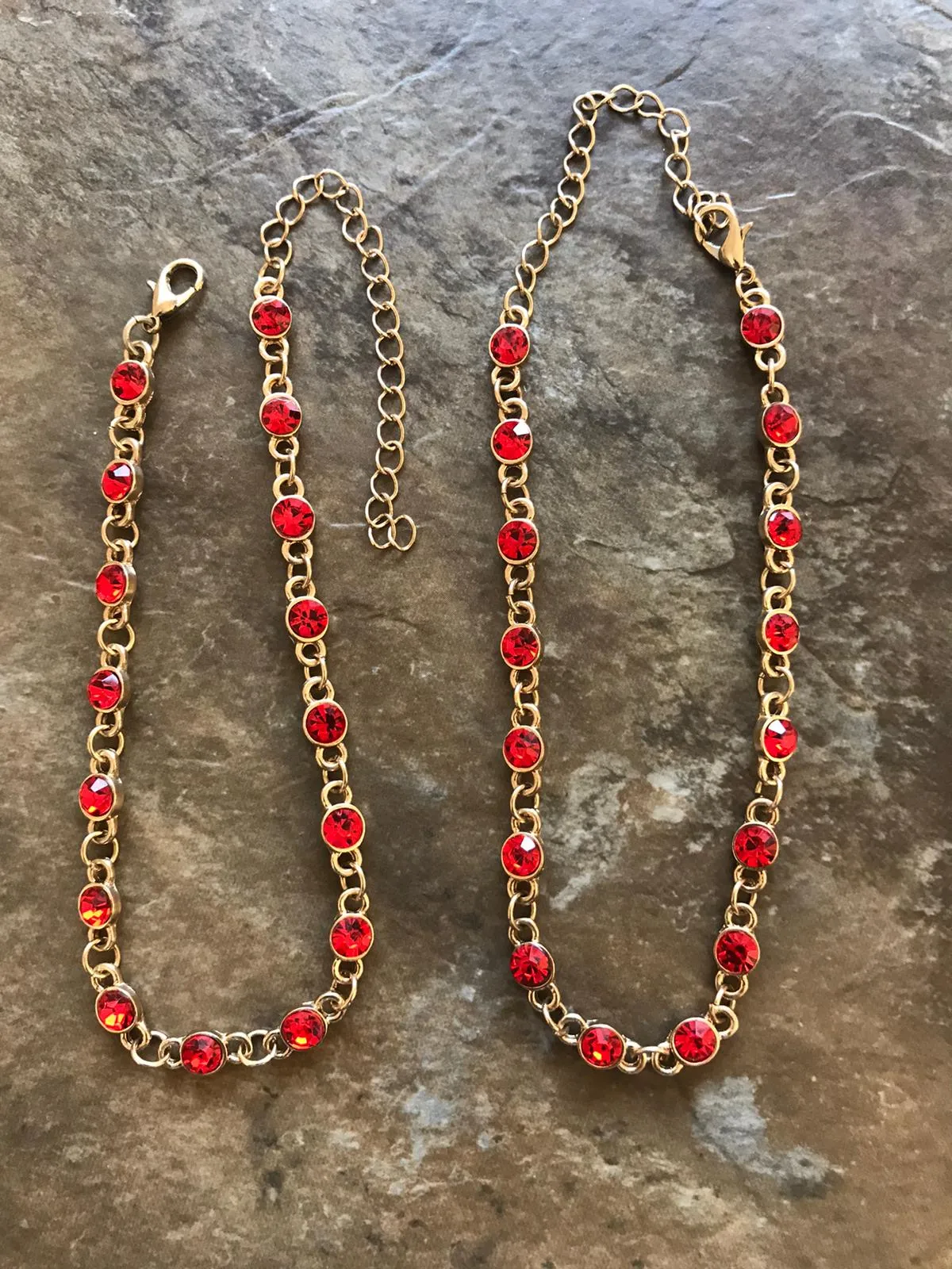 Red Stone Studded Gold Plated Anklet / Payal